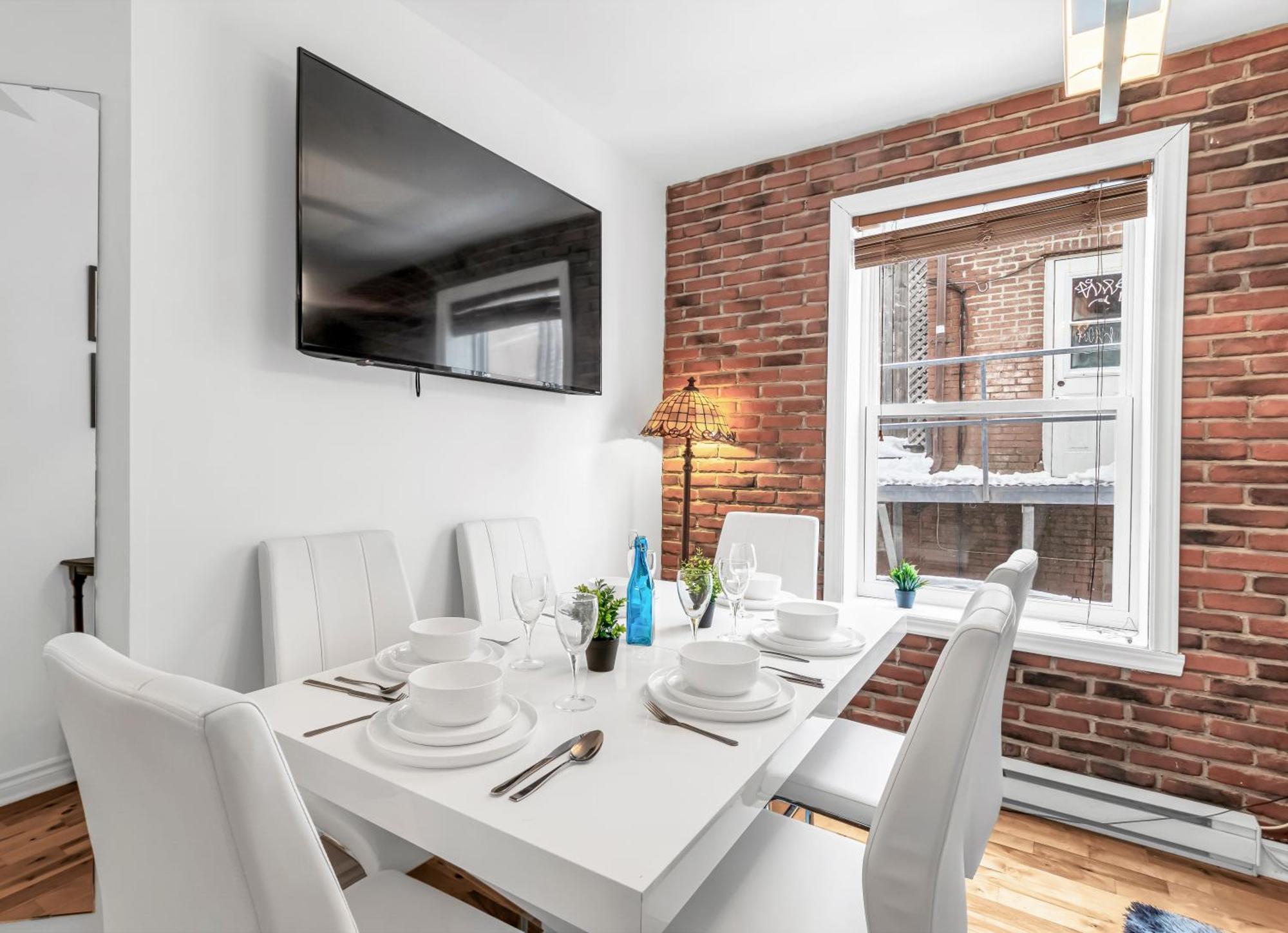 Duplex For Group Stay_mont-royal Сasa de vacaciones *