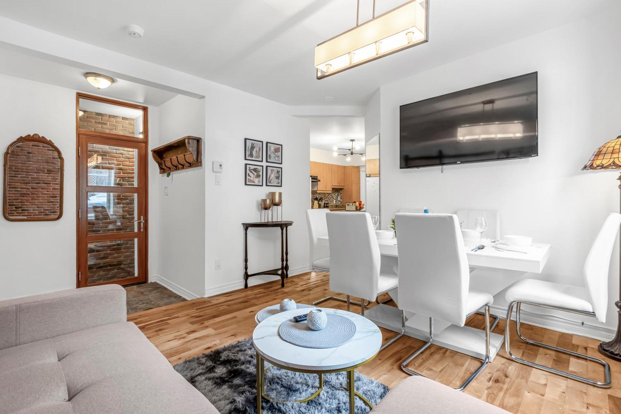 Сasa de vacaciones Duplex For Group Stay_mont-royal *