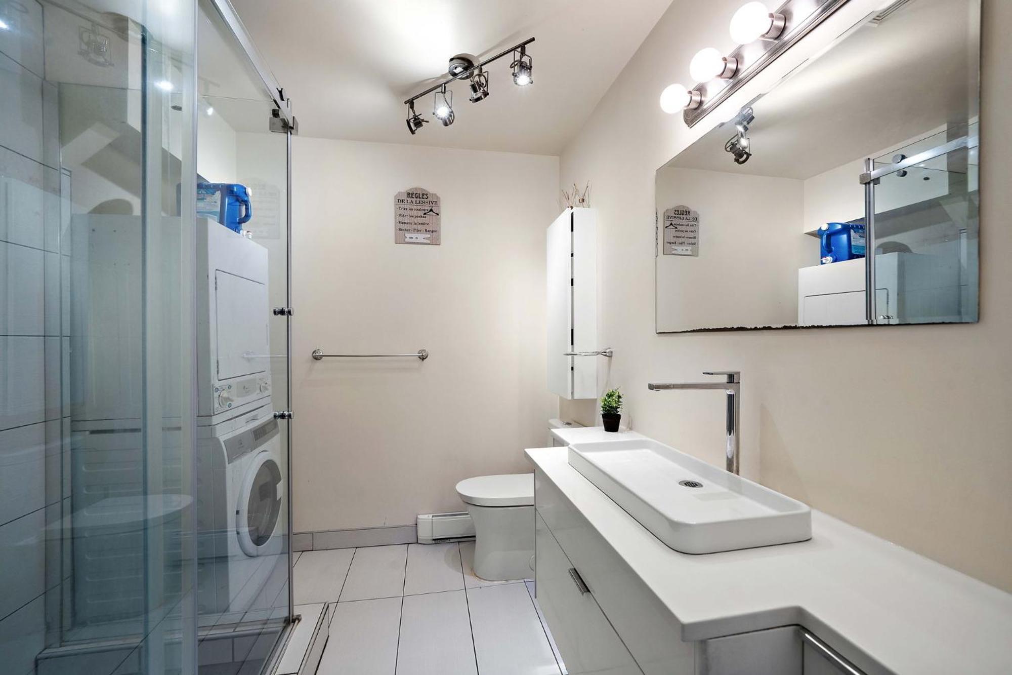 Сasa de vacaciones Duplex For Group Stay_mont-royal