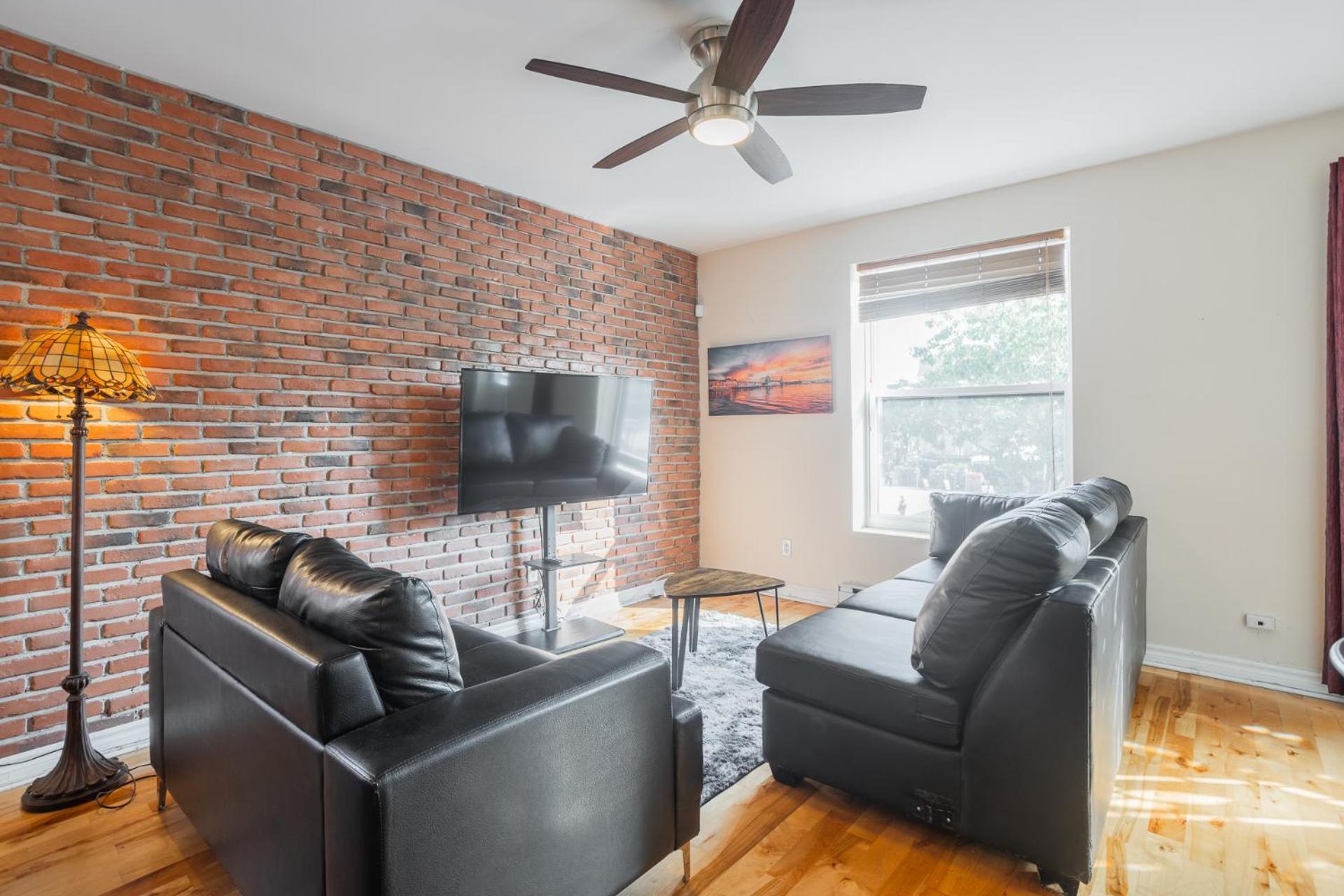 Duplex For Group Stay_mont-royal Сasa de vacaciones *