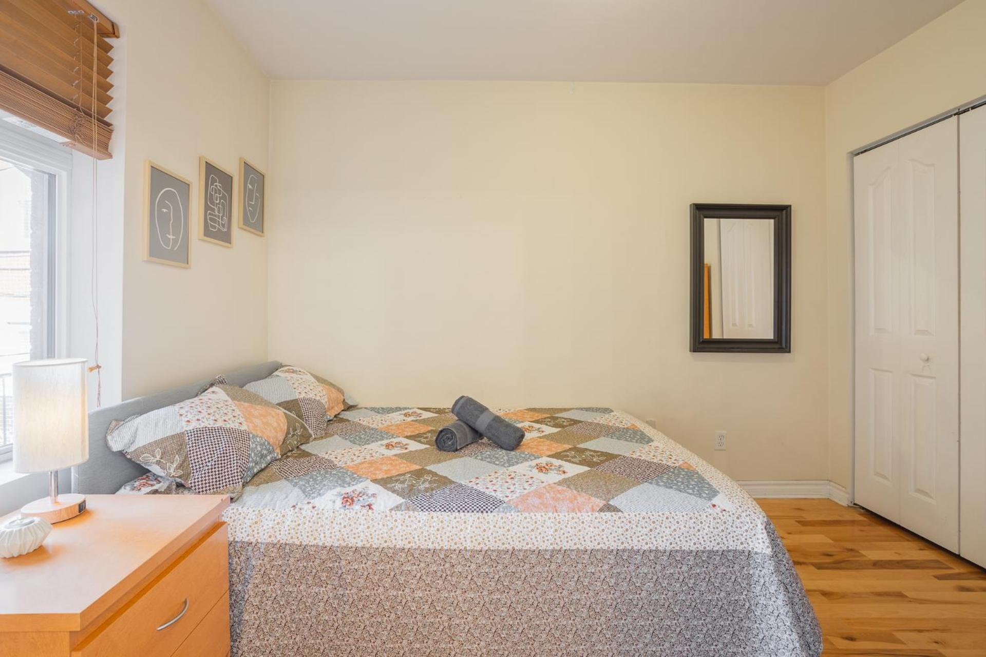 Сasa de vacaciones Duplex For Group Stay_mont-royal